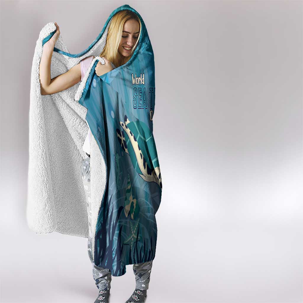 World Sea Turtle Day Polynesia Hooded Blanket Go With The Flow LT14 - Polynesian Pride