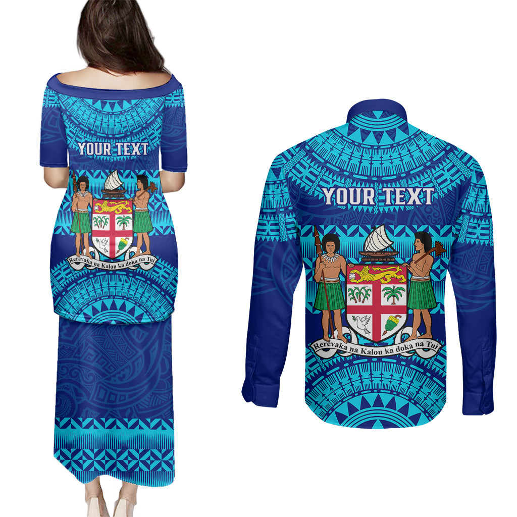 Personalised Fiji Couples Matching Puletasi Dress and Long Sleeve Button Shirts Unique Fijian Tapa Pattern With Coat Of Arms LT14 - Polynesian Pride