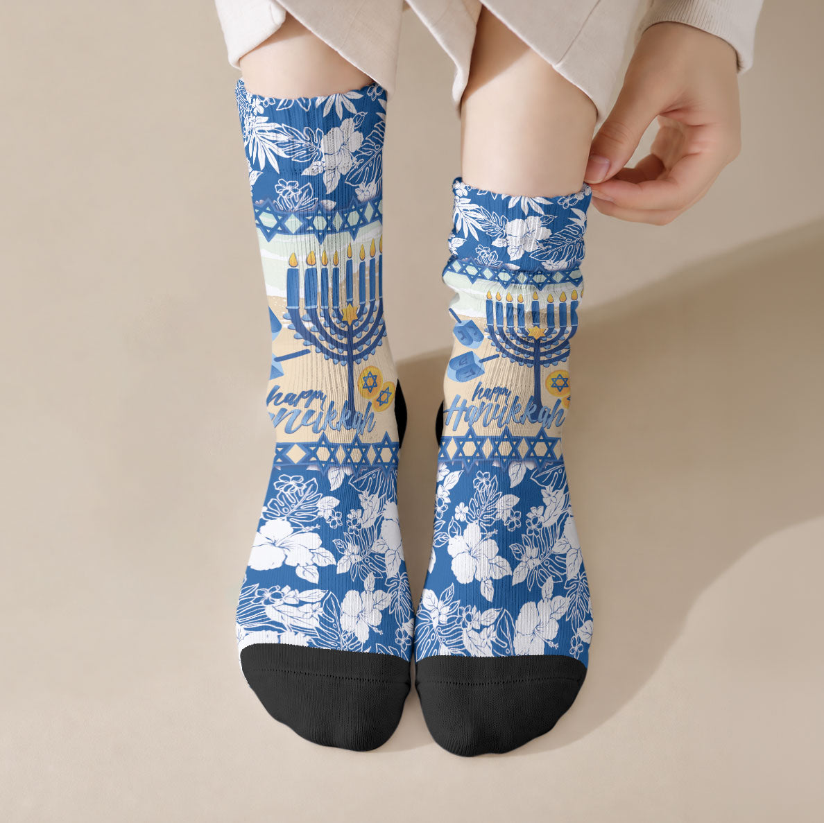 Chanukah Jewish Hawaii Crew Socks Festival of Lights Hanukkah Menorah Tropical Flowers LT14 Crew Socks Blue - Polynesian Pride