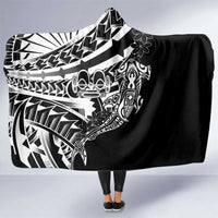 Black White Marquesas Islands Hooded Blanket Marquesan Matatiki Hammerhead Shark Patutiki - Polynesian Pride