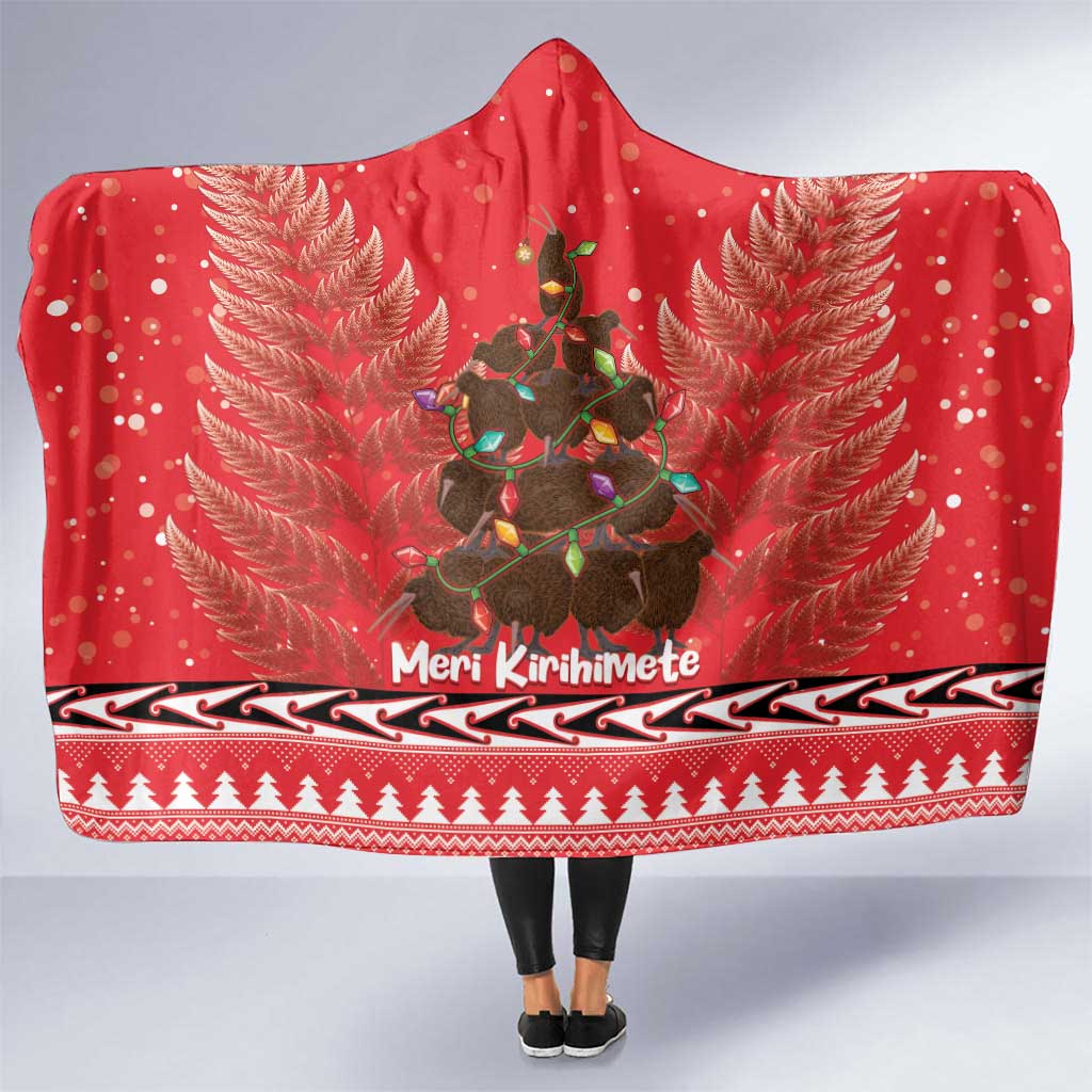 Kiwi New Zealand Christmas Hooded Blanket Meri Kirihimete Silver Fern - Red Color