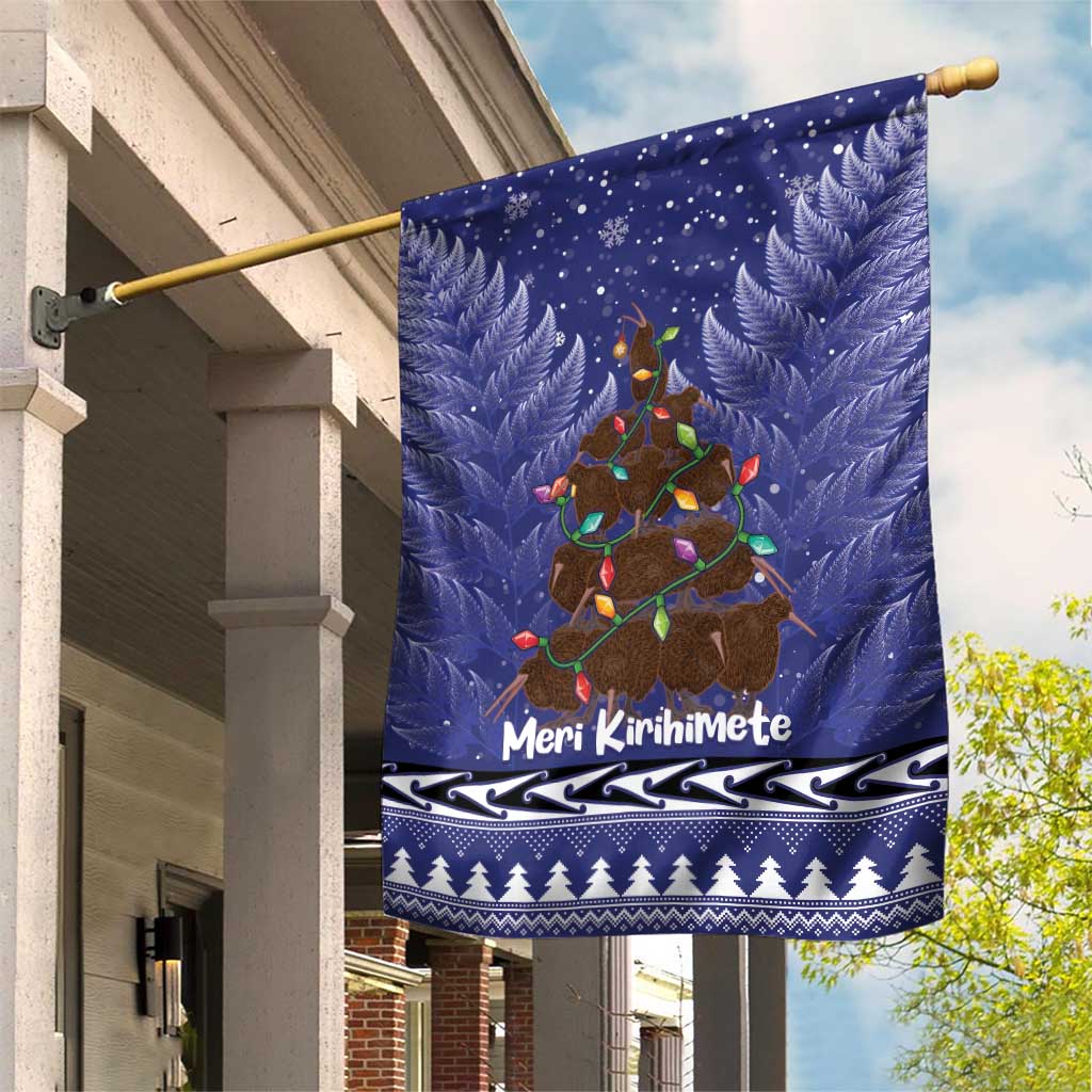 Kiwi New Zealand Christmas Garden Flag Meri Kirihimete Silver Fern - Blue Color