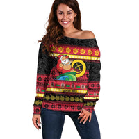 Vanuatu Christmas Off Shoulder Sweater Joyeux Noel Surfing Santa With Boar Tusk - Polynesian Pride