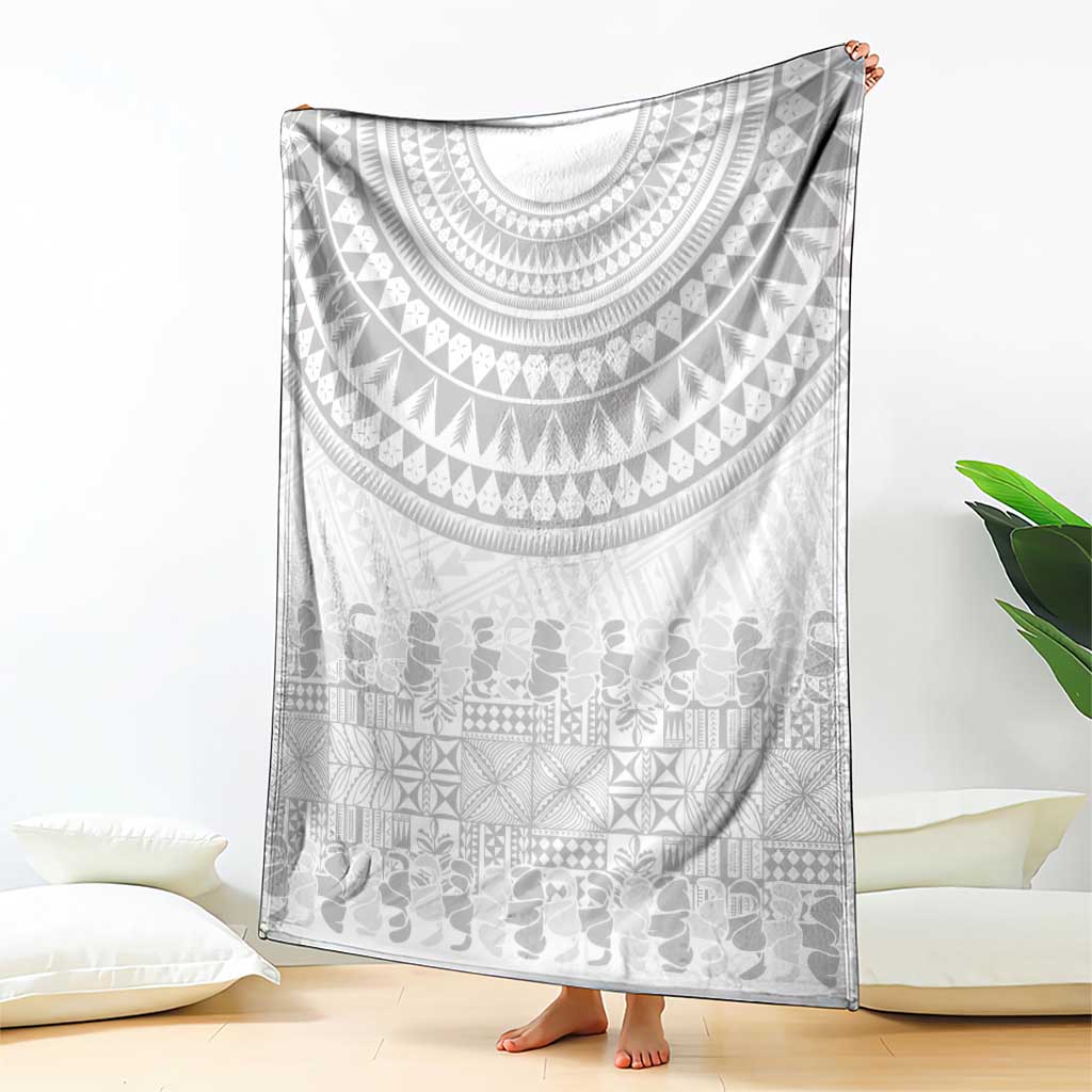 Niue White Sunday Blanket Tapu Fanau Ia Puakenikeni Hiapo Pattern - Polynesian Pride