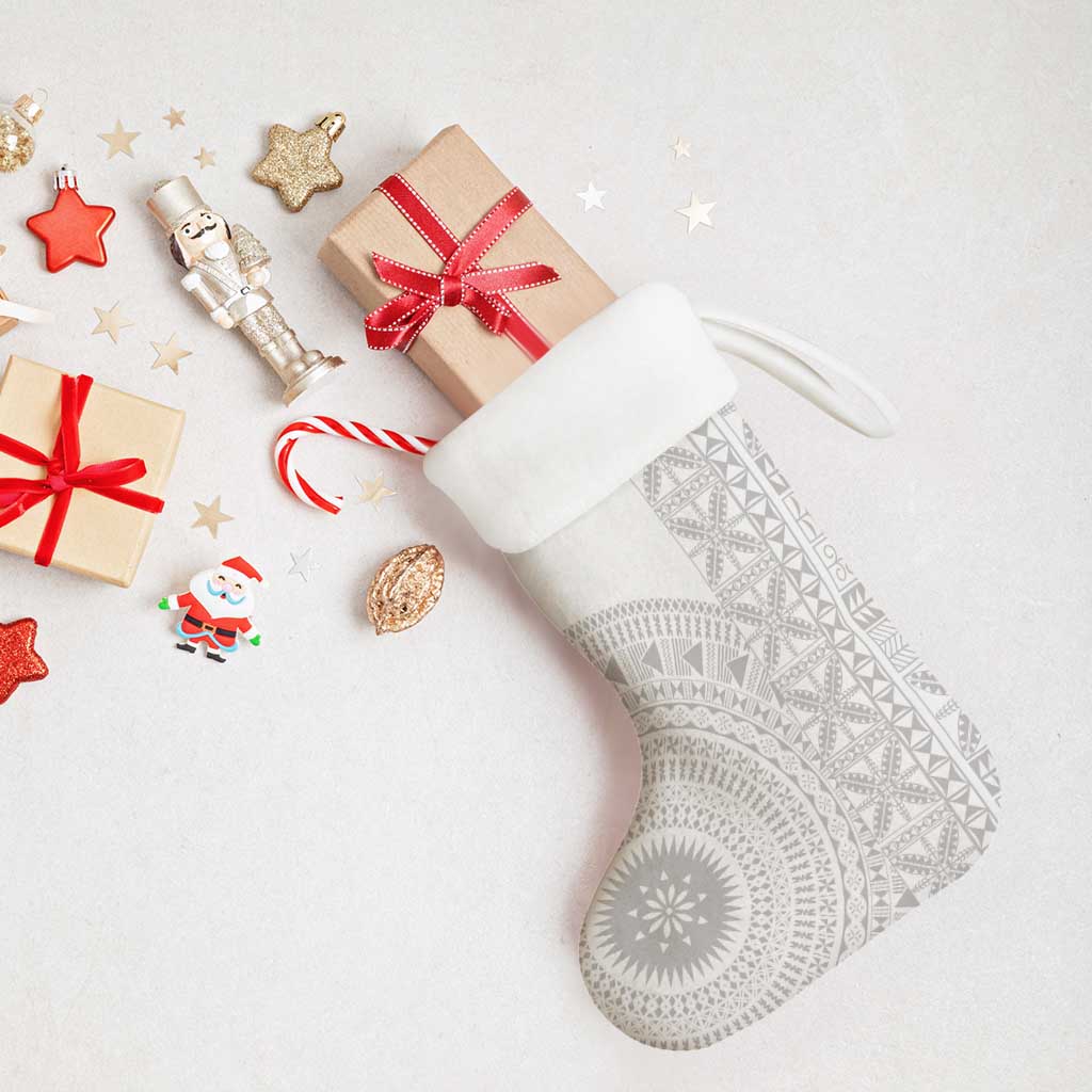 Niue White Sunday Christmas Stocking Half Hiapo Pattern Vibes - Polynesian Pride