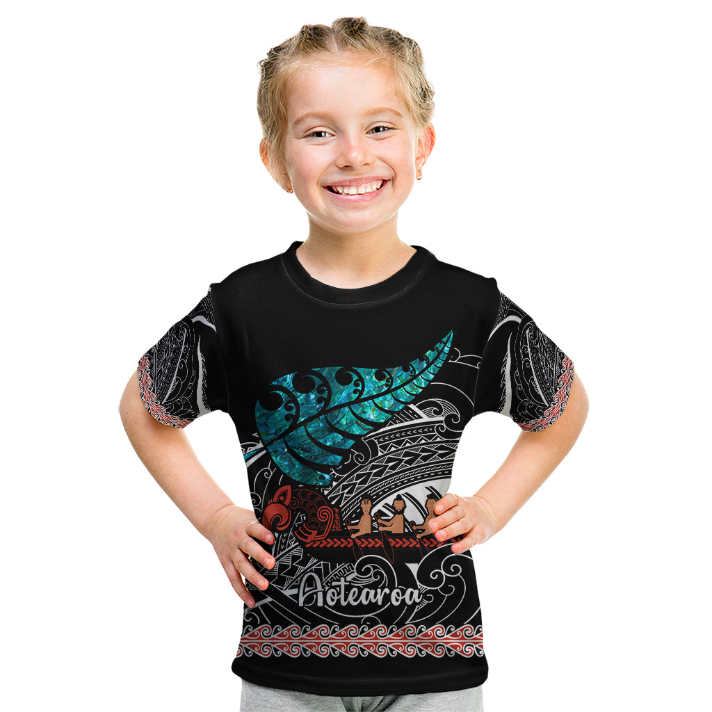 Personalised New Zealand Waka Kid T Shirt Aotearoa Maori Silver Fern Pattern LT14 Black - Polynesian Pride