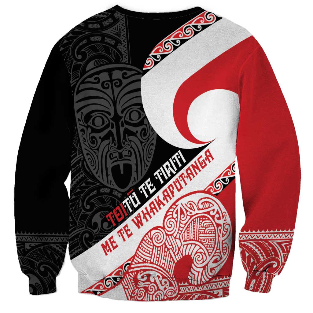 Toitu Te Tiriti Me Te Whakaputanga Sweatshirt Maori Wahaika With Haka Face LT14 - Polynesian Pride