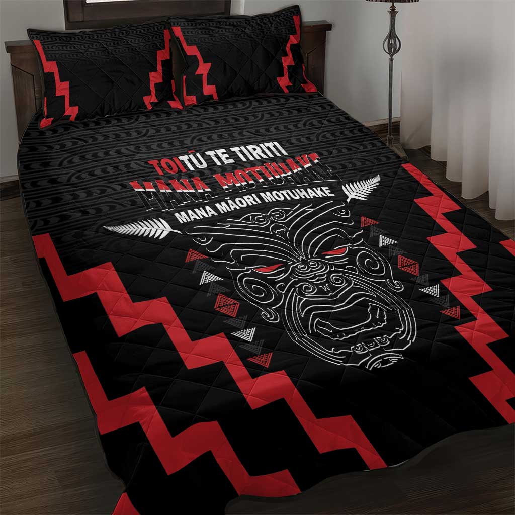 Personalised Toitu Te Tiriti Mana Maori Motuhake Quilt Bed Set Aotearoa Haka Face Mix Poutama Art LT14 Black - Polynesian Pride