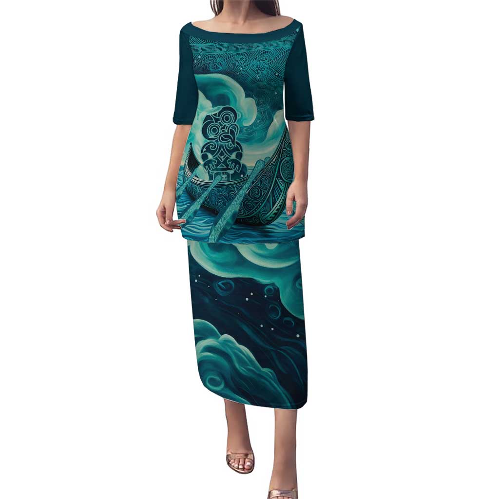 Personalised New Zealand Waitangi Day Puletasi Hei Tiki With Maori Waka - Whakarare Pattern LT14 Long Dress Dark Cyan - Polynesian Pride