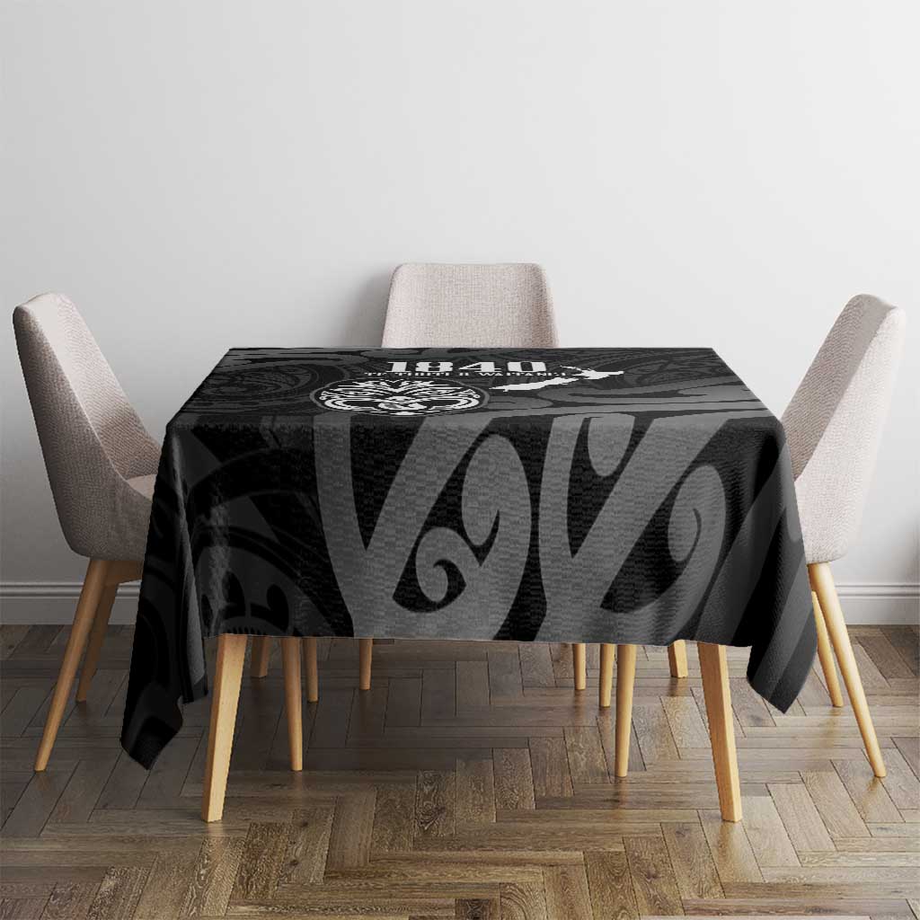 New Zealand 1840 Waitangi Day Tablecloth Aotearoa Haka Mask - Black Version LT14 - Polynesian Pride
