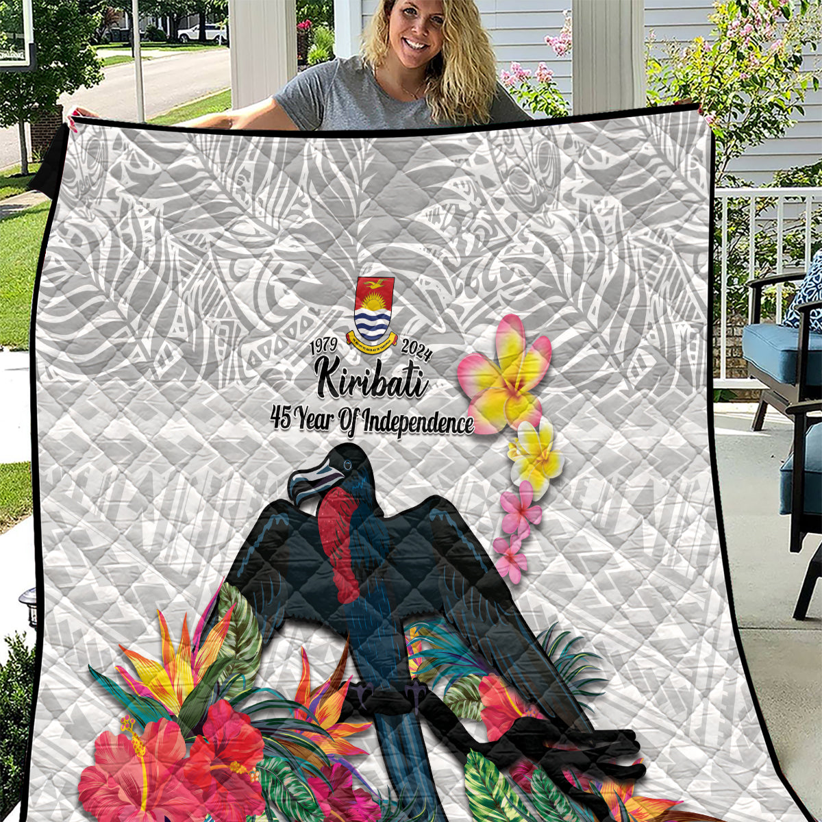 Kiribati Independence Day Quilt Frigatebird Mix Tropical Flowers - White Style