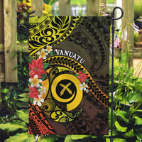 Vanuatu Christmas Garden Flag Vanuatuan Pig Tusk - Meri Krismas! LT14 Garden Flag Black - Polynesian Pride