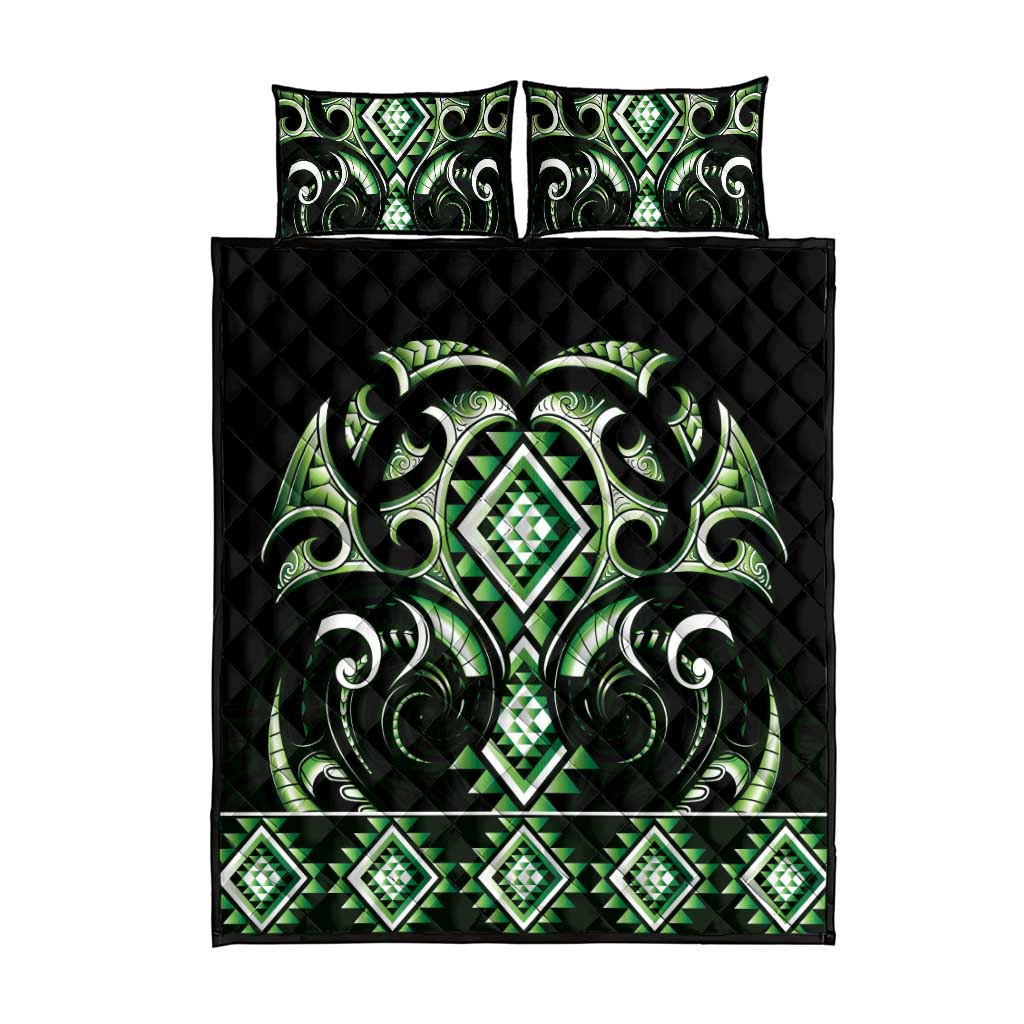 Green Ngaru Taniko With Aotearoa Maori Tattoo Quilt Bed Set LT14 - Polynesian Pride