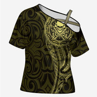 New Zealand Skull Darts Cross Shoulder Shirt Aotearoa Maori Chest Tattoo Stylized Gold - Polynesian Pride