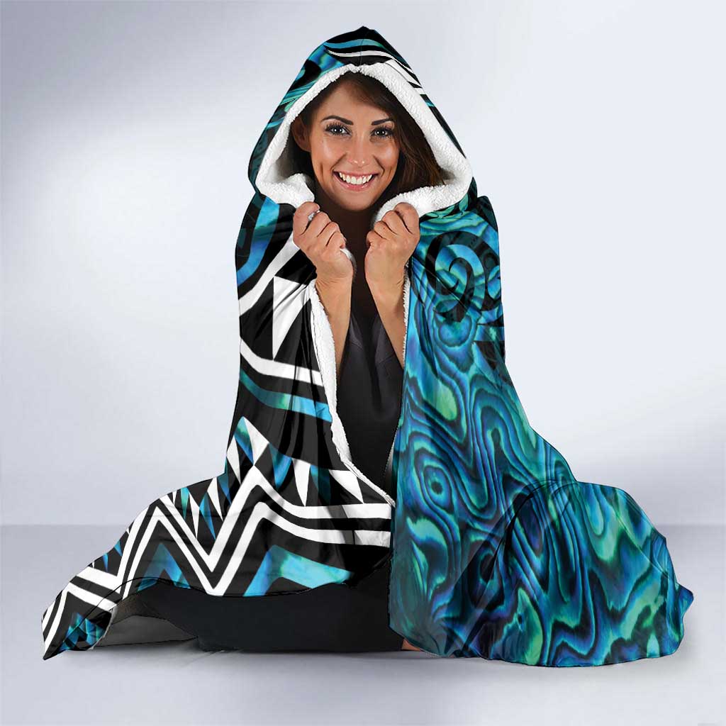 Turquoise Aotearoa Hooded Blanket Taniko Motifs With Paua Shell Kowhaiwhai LT14 - Polynesian Pride