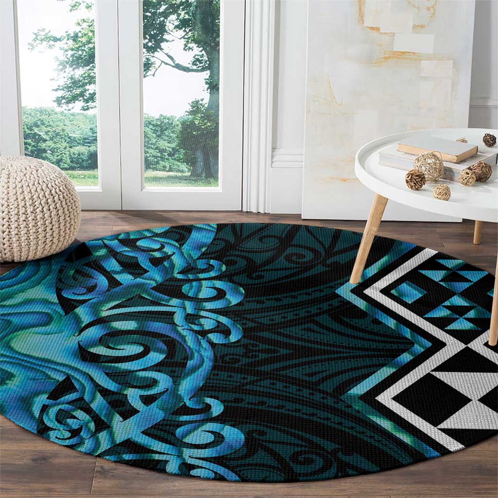 Turquoise Aotearoa Round Carpet Taniko Motifs With Paua Shell Kowhaiwhai