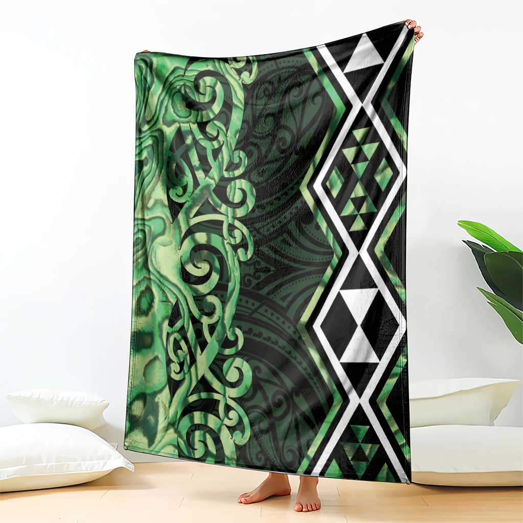 Green Aotearoa Blanket Taniko Motifs With Paua Shell Kowhaiwhai LT14 - Polynesian Pride