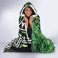 Green Aotearoa Hooded Blanket Taniko Motifs With Paua Shell Kowhaiwhai LT14 - Polynesian Pride
