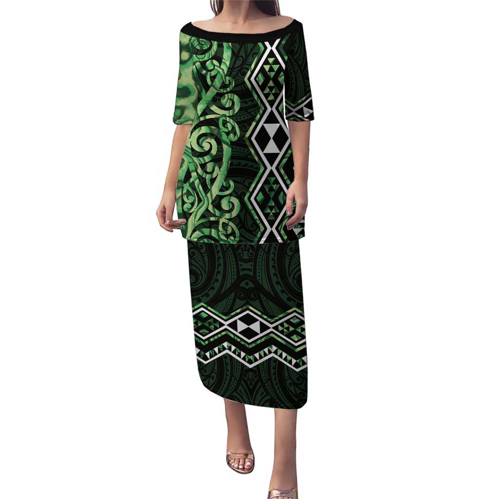 Green Aotearoa Puletasi Taniko Motifs With Paua Shell Kowhaiwhai LT14 Long Dress Green - Polynesian Pride