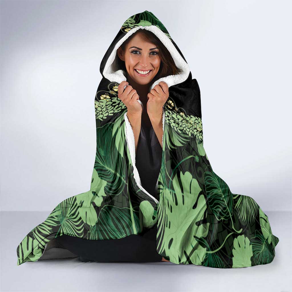 Green Hawaii Kukui Nut Lei Hooded Blanket Hawaiian Pattern Monstera Tropical Vibes LT14 - Polynesian Pride
