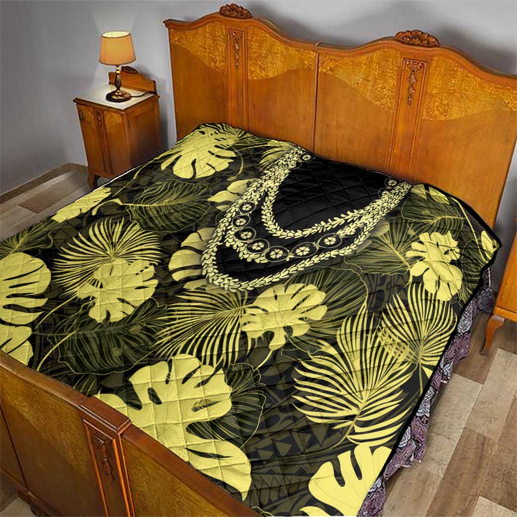 Yellow Hawaii Kukui Nut Lei Quilt Hawaiian Pattern Monstera Tropical Vibes - Polynesian Pride