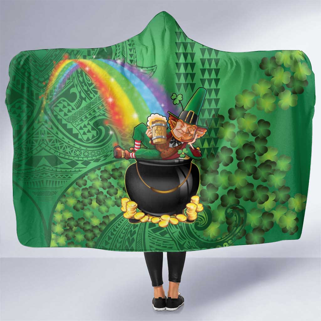 Hawaii Saint Patrick's Day Hooded Blanket Funny Leprechaun With Pot Of Gold - Polynesian Tattoo LT14 One Size Green - Polynesian Pride
