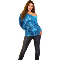 Blue Gradient Polynesia Jellyfish Off Shoulder Sweater Plumeria Polynesian Tattoo Glowing Vibes LT14 - Polynesian Pride