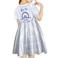 Queen Salote College 100 Years Personalized Kid Short Sleeve Dress Tonga QSC Heilala Lei White Ngatu Pattern LT14 - Polynesian Pride