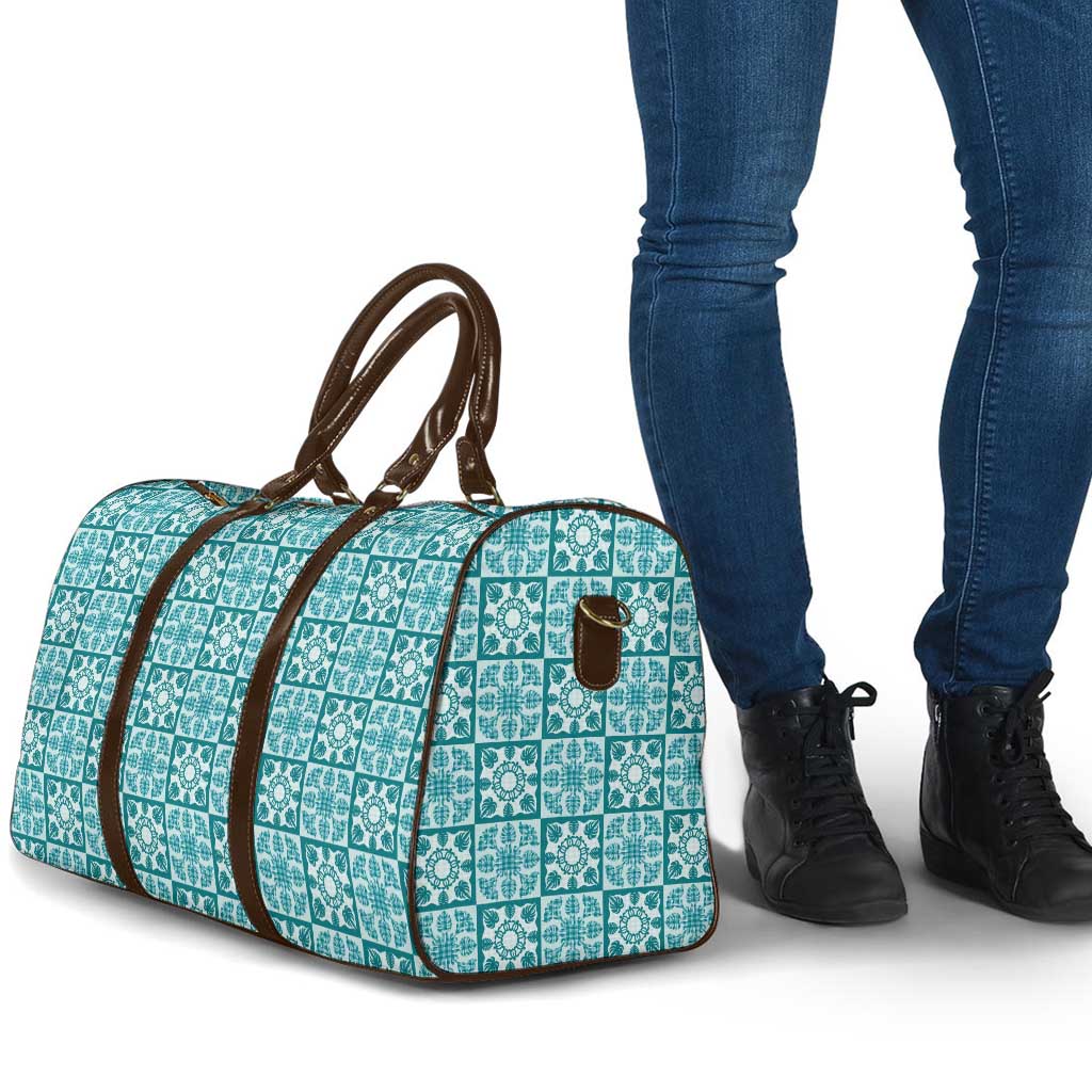 Cyan Palaka Quilt Hawaii Travel Bag Hawaiian Tropical Monstera Sea Turtle