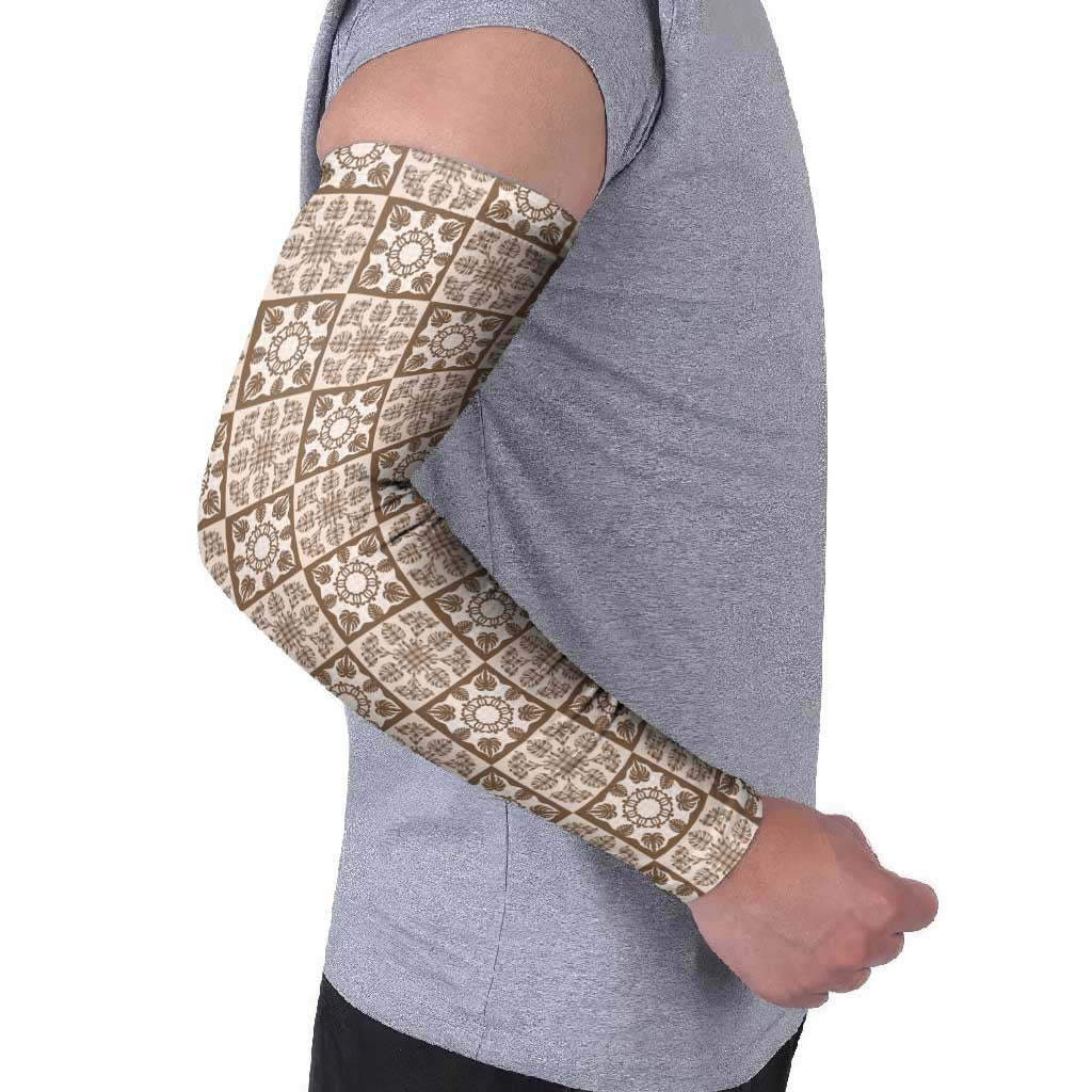 Beige Palaka Quilt Hawaii Arm Sleeves Hawaiian Tropical Monstera Sea Turtle LT14 - Polynesian Pride