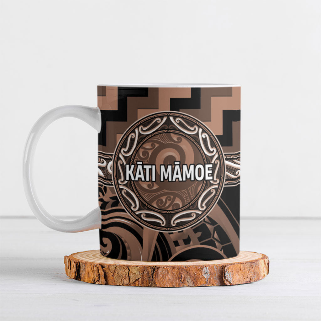Aotearoa Kati Mamoe Personalised Ceramic Mug Maori Iwi Poutama Puhoro Tattoo LT14 Brown - Polynesian Pride