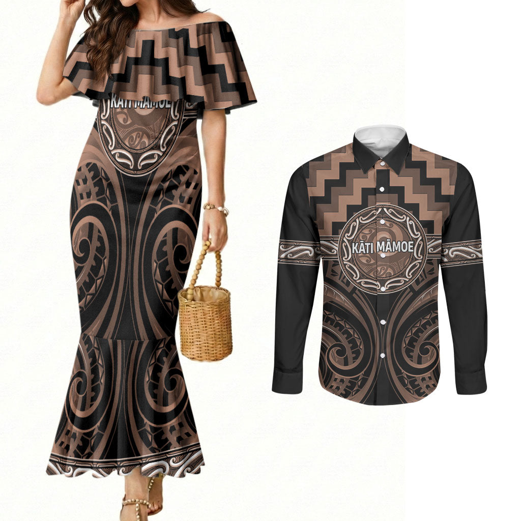 Aotearoa Kati Mamoe Personalised Couples Matching Mermaid Dress and Long Sleeve Button Shirt Maori Iwi Poutama Puhoro Tattoo LT14 Brown - Polynesian Pride