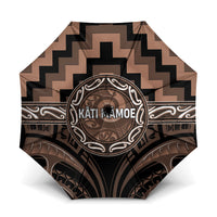 Aotearoa Kati Mamoe Umbrella Maori Iwi Poutama Puhoro Tattoo LT14 One Size Folded 11.42 inch Opened Diameter 37.4 inch Brown - Polynesian Pride