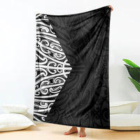 Black New Zealand Puhoro Maori Tattoo Blanket