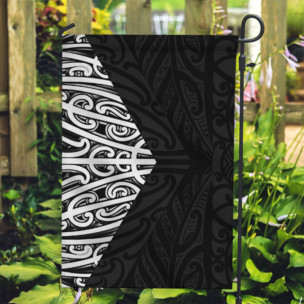 Black New Zealand Puhoro Maori Tattoo Garden Flag