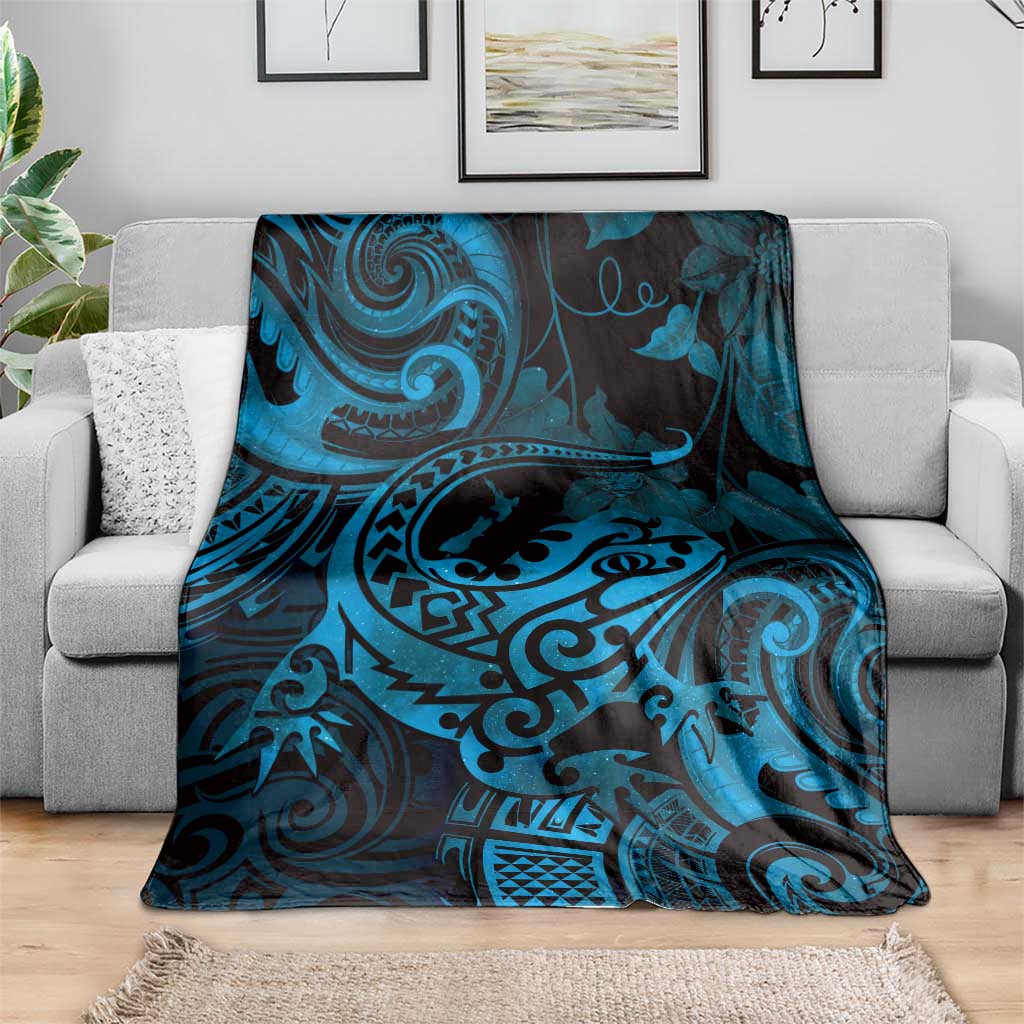 New Zealand Tuatara Blanket Aotearoa Maori Clematis Flowers - Blue LT14 - Polynesian Pride
