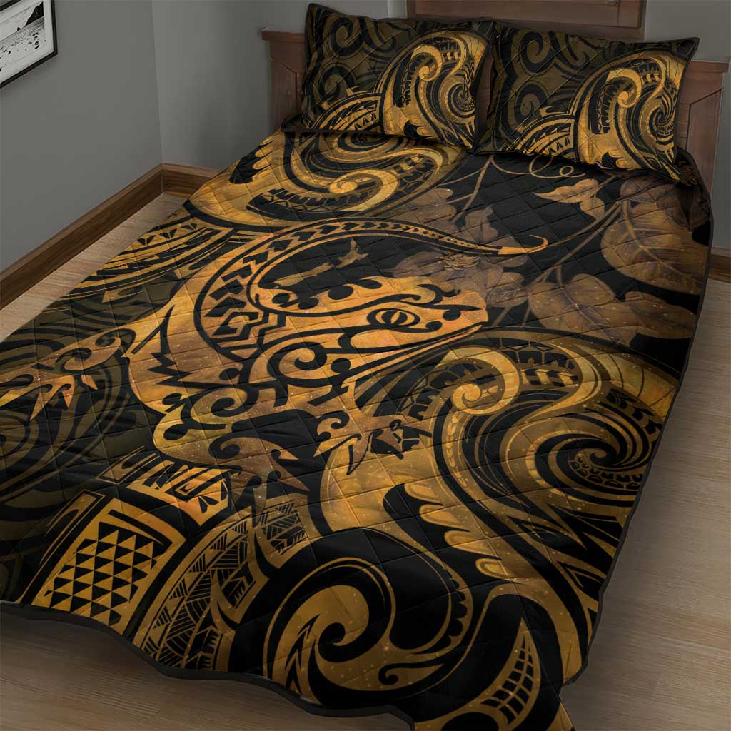 New Zealand Tuatara Quilt Bed Set Aotearoa Maori Clematis Flowers - Gold