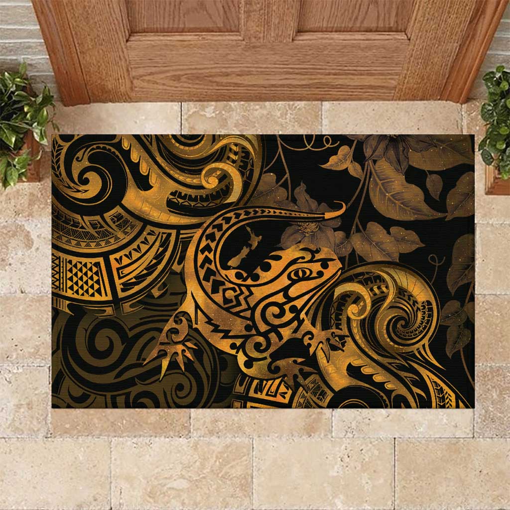 New Zealand Tuatara Rubber Doormat Aotearoa Maori Clematis Flowers - Gold