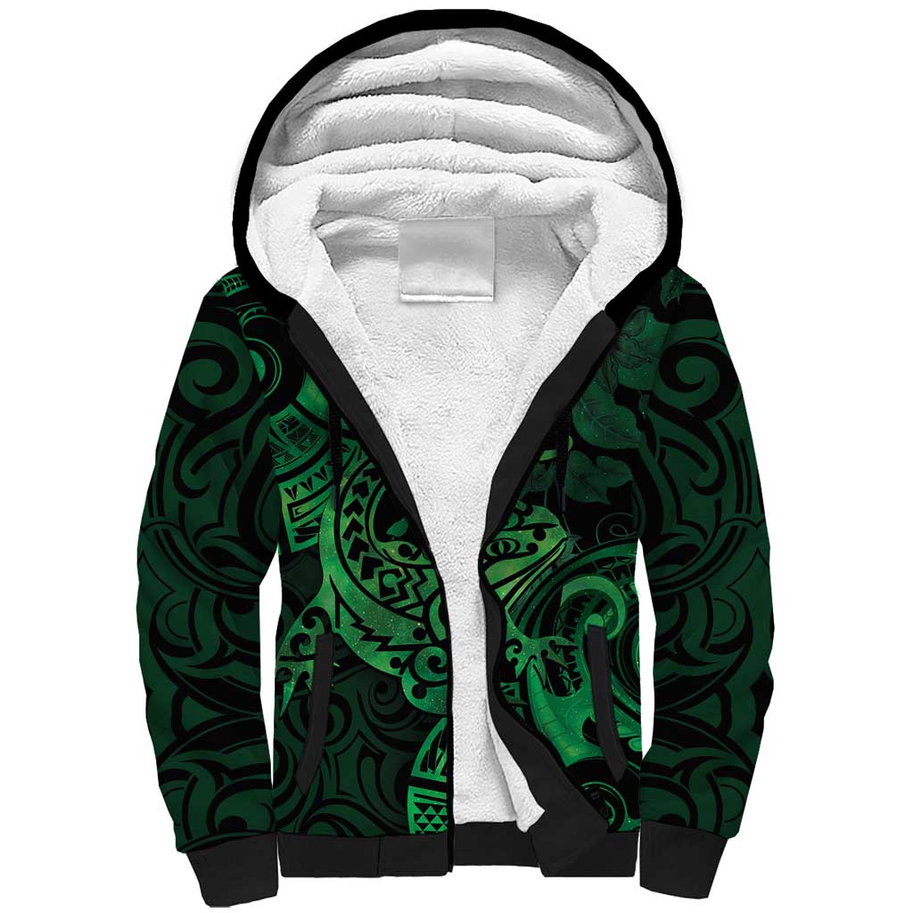 New Zealand Tuatara Sherpa Hoodie Aotearoa Maori Clematis Flowers - Green