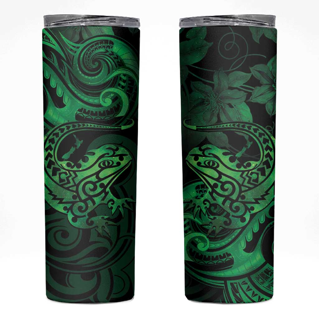 New Zealand Tuatara Skinny Tumbler Aotearoa Maori Clematis Flowers - Green