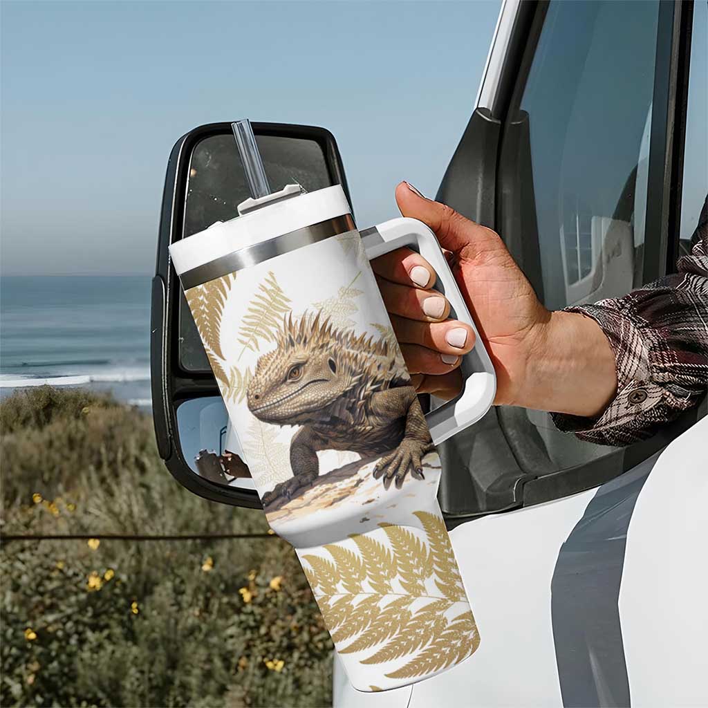Gold New Zealand Tuatara Tumbler With Handle Aotearoa Sphenodon Punctatus Silver Fern LT14 - Polynesian Pride