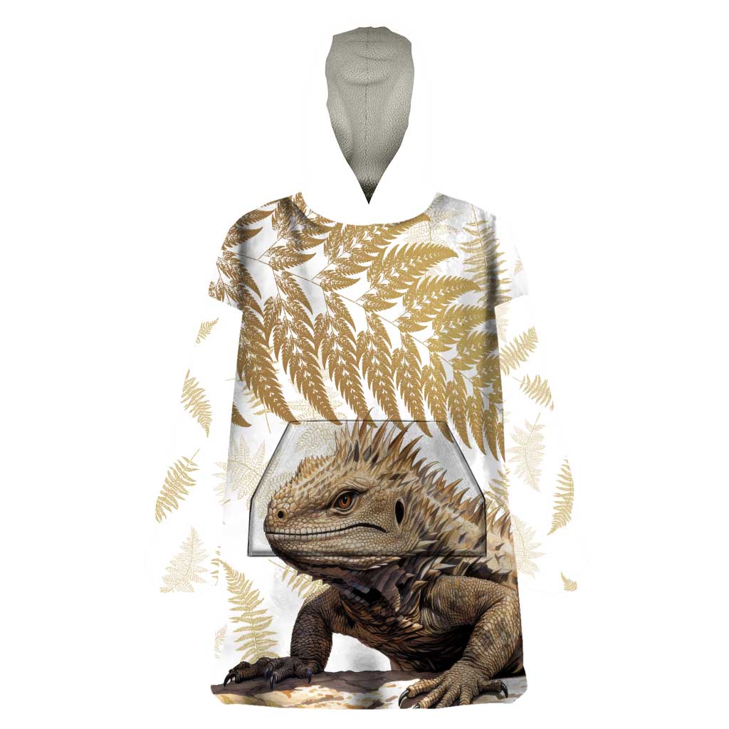 Gold New Zealand Tuatara Wearable Blanket Hoodie Aotearoa Sphenodon Punctatus Silver Fern LT14 One Size Gold - Polynesian Pride