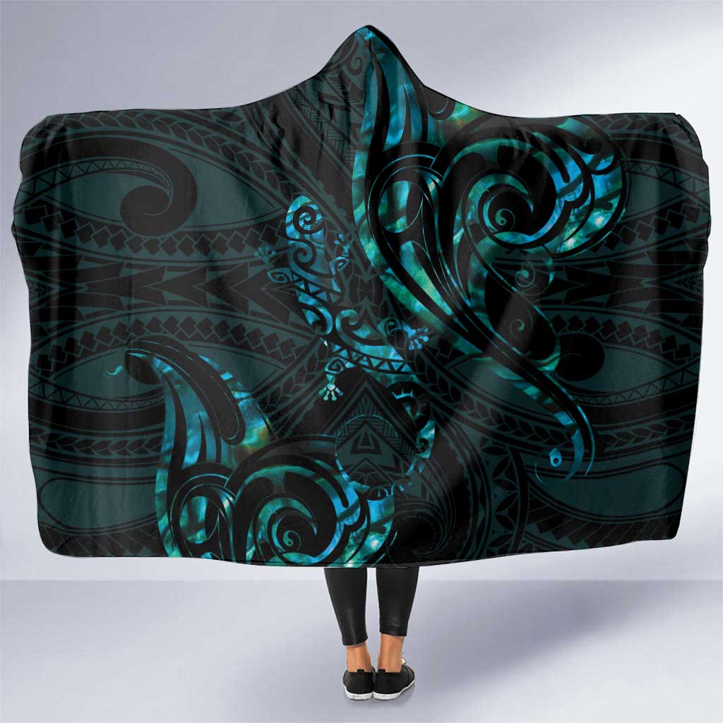 New Zealand Skink Hooded Blanket Aotearoa Maori Mix Paua Shell LT14 One Size Blue - Polynesian Pride