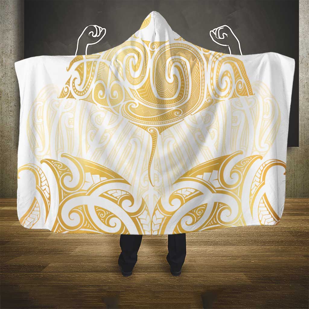 Gold White New Zealand Manta Ray Hooded Blanket Aotearoa Maori Haehae - Polynesian Pride