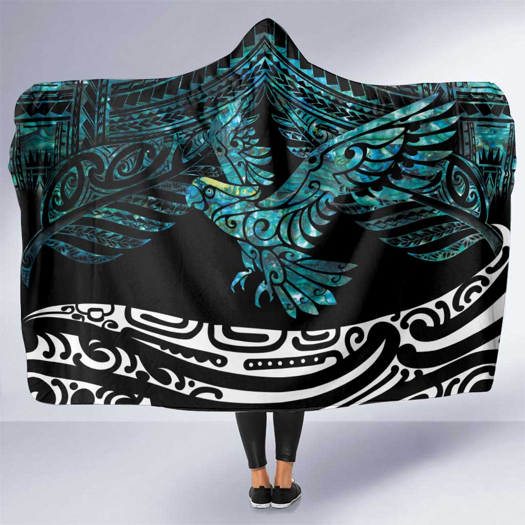 New Zealand Sulphur-crested Cockatoo Hooded Blanket Aotearoa Maori Mix Paua Shell LT14 One Size Turquoise - Polynesian Pride