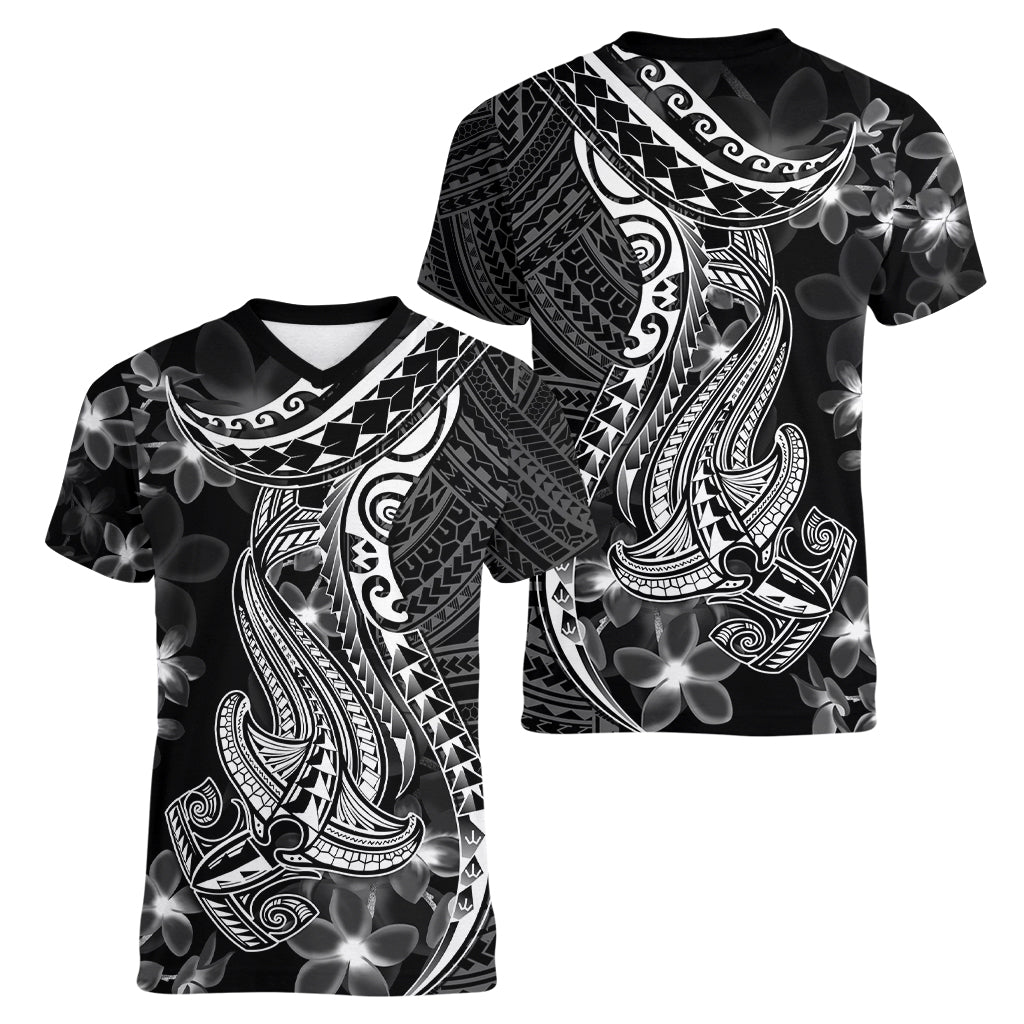 Black Polynesia Women V Neck T Shirt Shark Tattoo With Polynesian Plumeria LT14 - Polynesian Pride