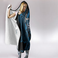 Aotearoa Iwi Ngati Porou Hooded Blanket NZ Maori Humpback Whale Taniko Motifs LT14 - Polynesian Pride