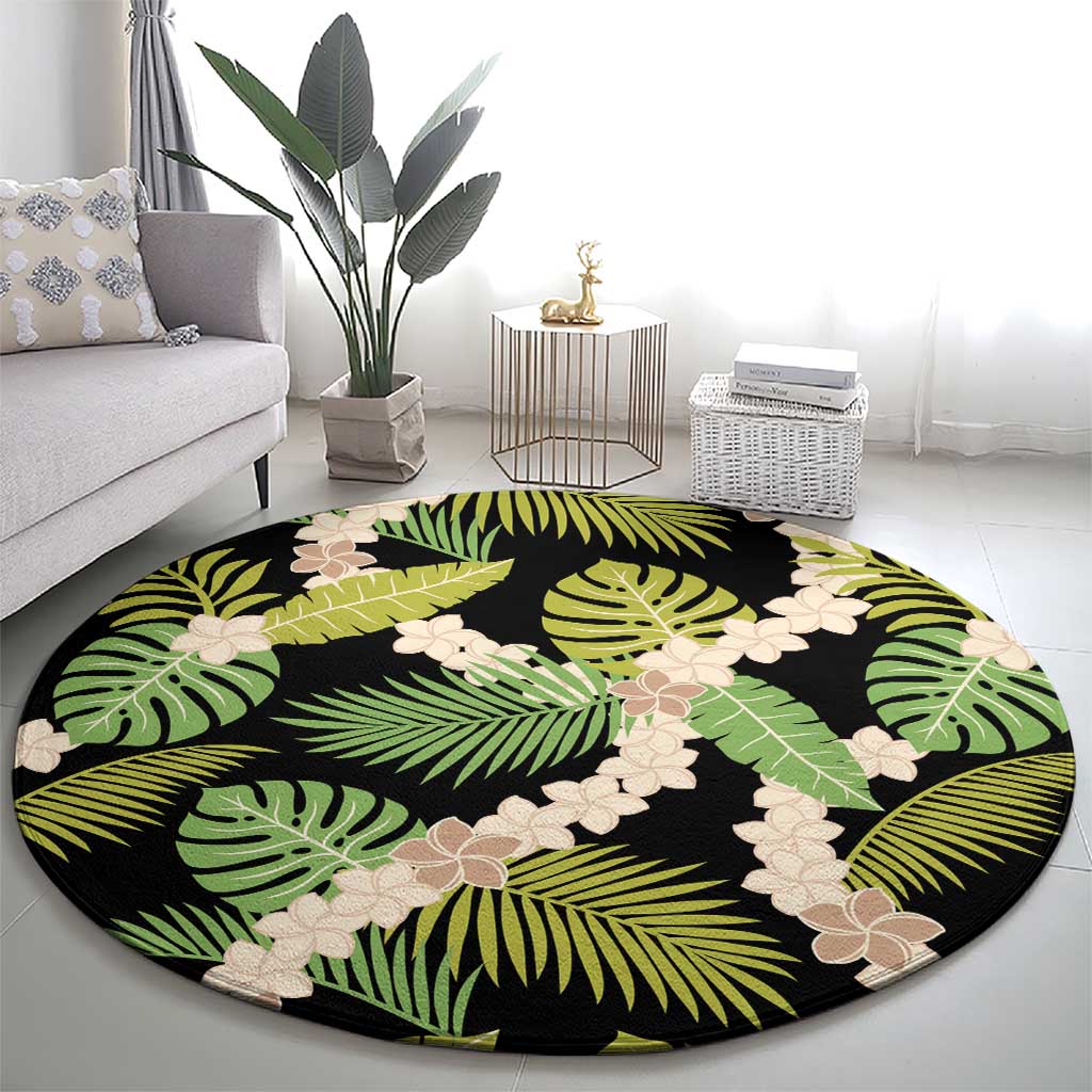 Black Hawaii Plumeria Lei With Tropical Leaves Round Carpet