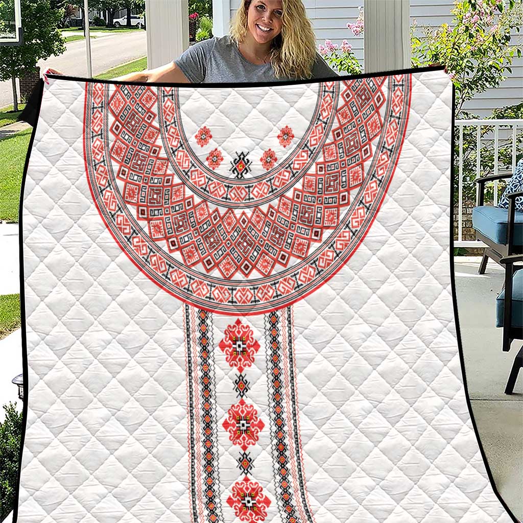 Bulgarian Embroidery Style Seamless Pattern Quilt