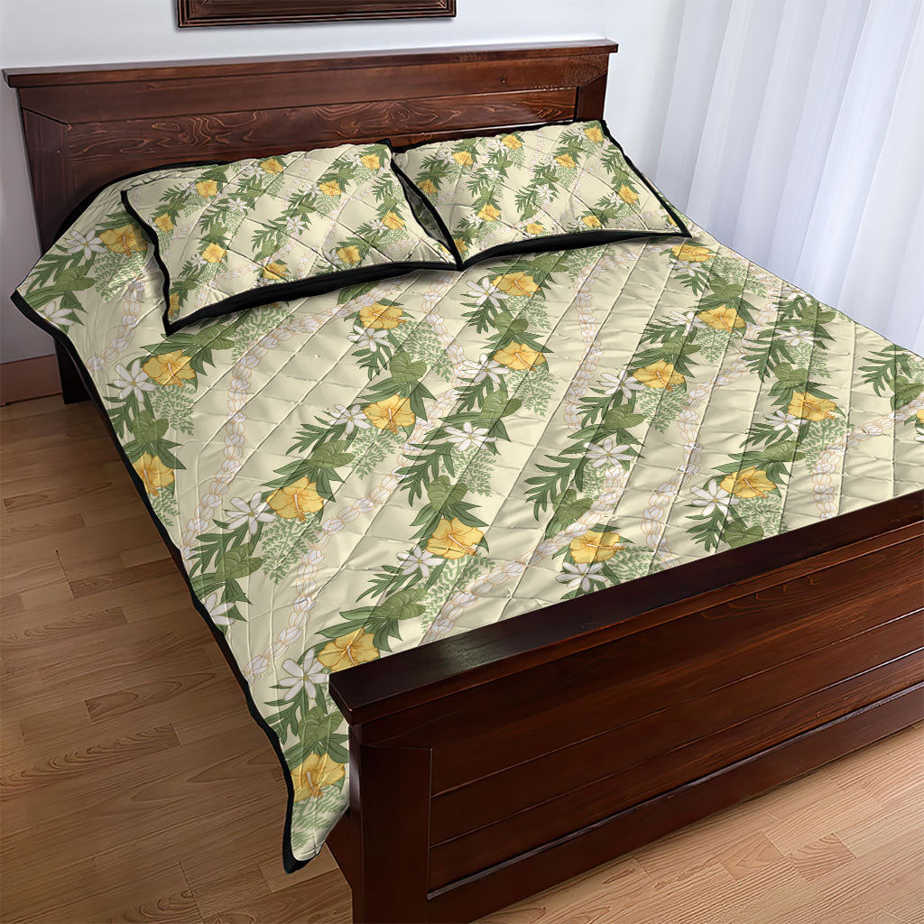 Hawaiian Pikake Maile Lei Quilt Bed Set Tiare Hibiscus Kalo Palapalai Leaf Beige